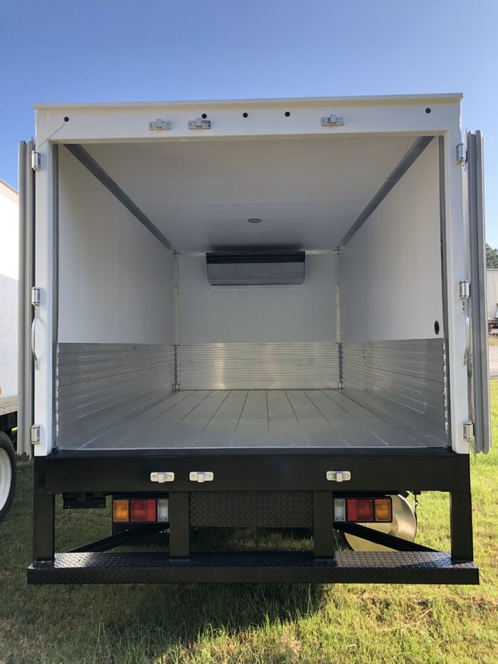 Full Opening Triple rear doors, insulated (these door’s opening is as