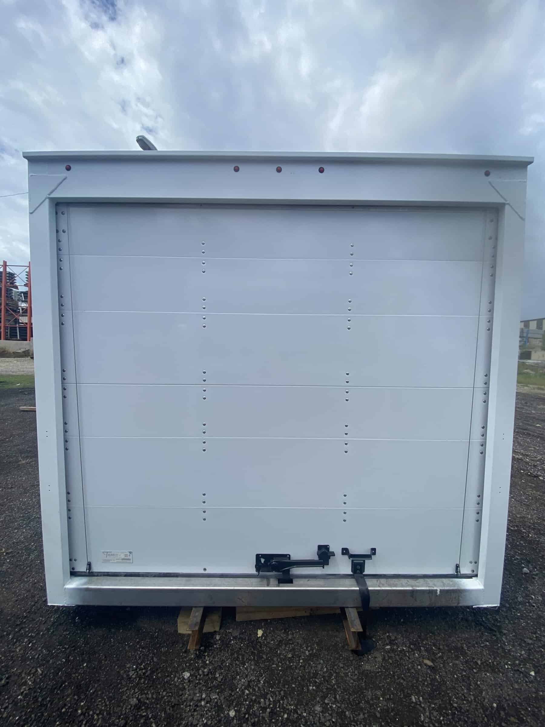 16’ ALUMINUM DRY FREIGHT - Image 2